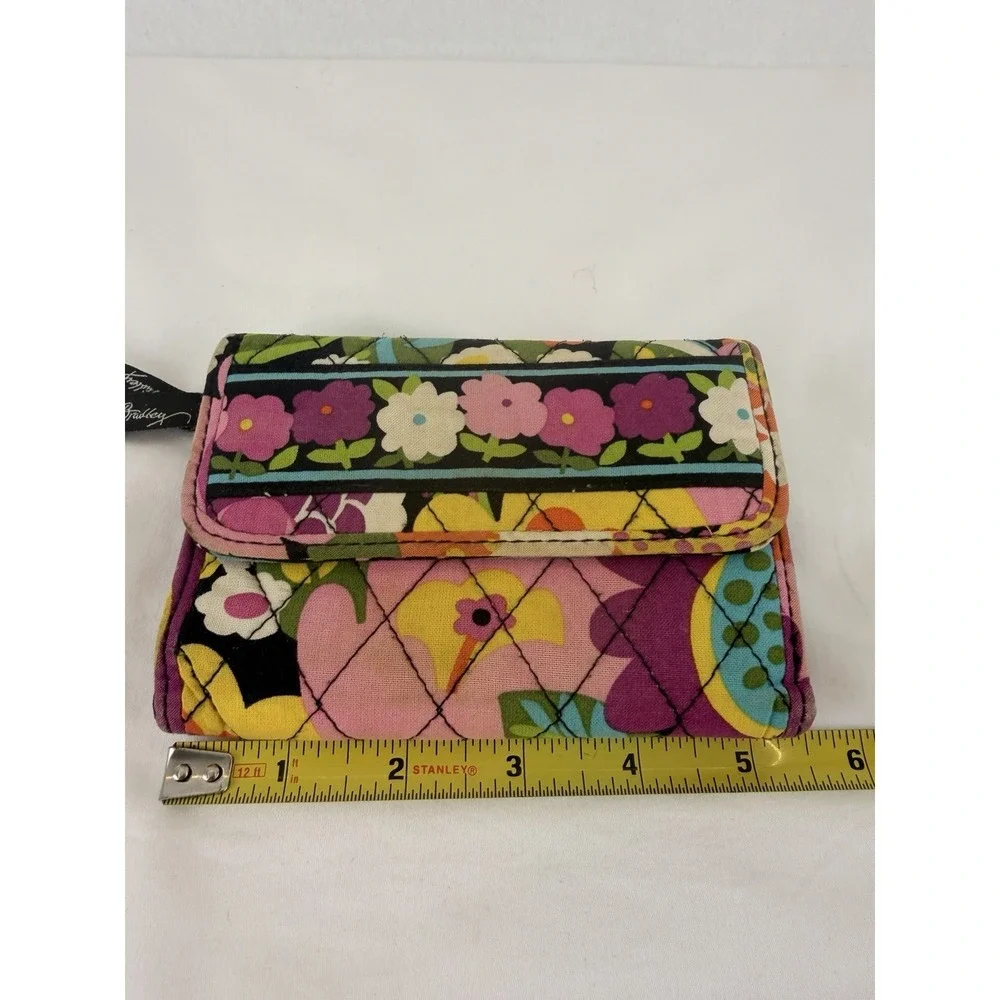 Vera Bradley Va Va Bloom Euro Wallet Trifold Quilted Floral Organizer - Picture 10 of 11